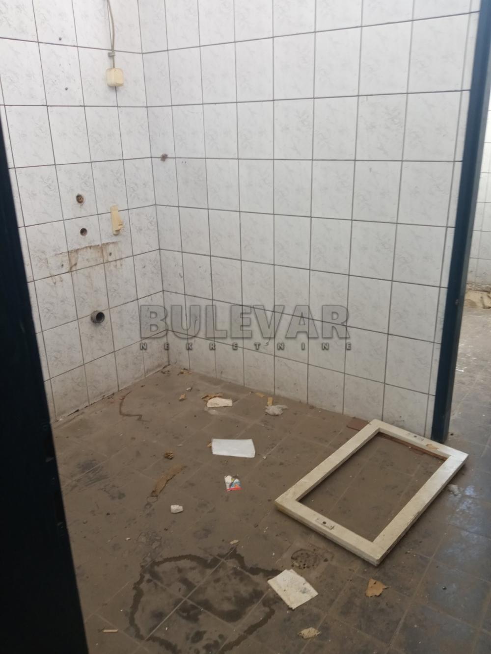 Slika 10 - Bulevar svetog cara,  Lokal za izdavanje, 1260m2, 1.890€