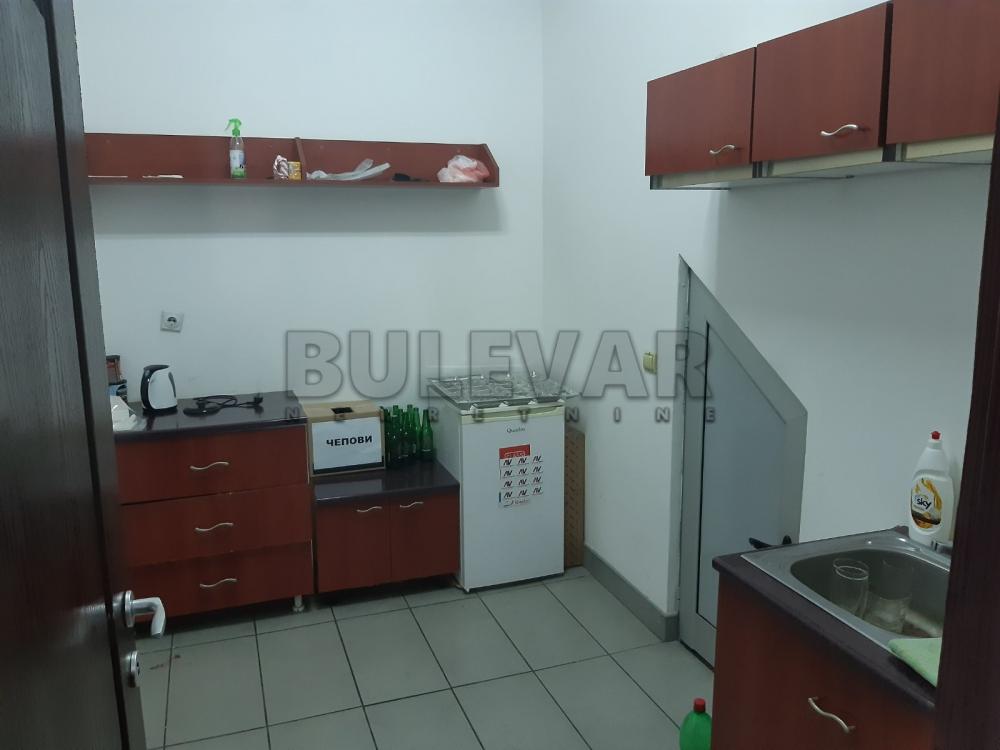 Slika 3 - Knjaževačka,  Lokal za izdavanje, 212m2, 1.250€