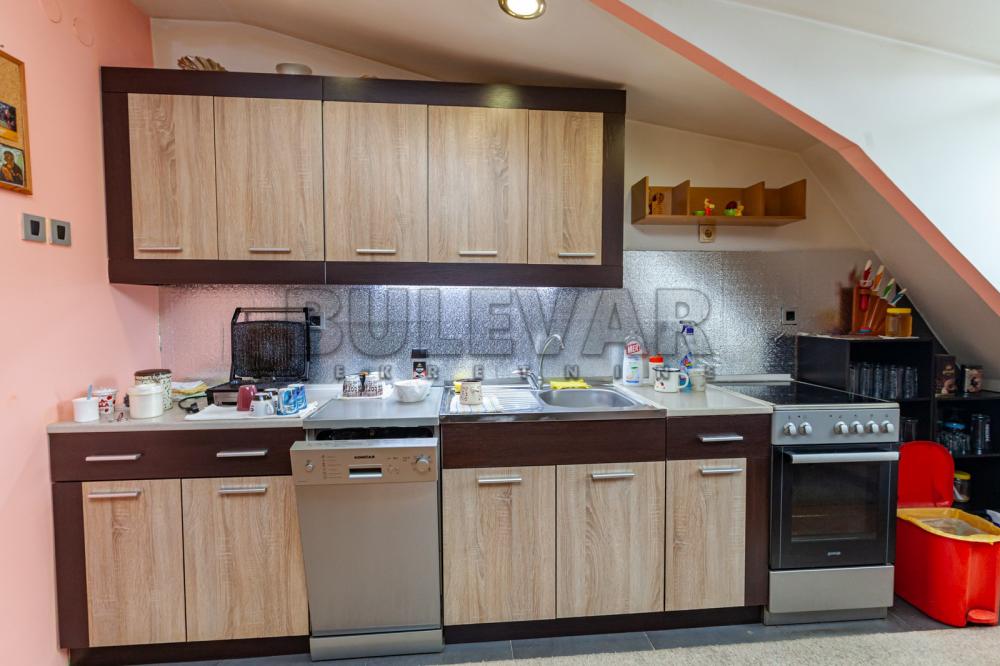 Slika 2 - Obilićev venac, Dvoiposoban stan na prodaju, 80m2, 135.000€