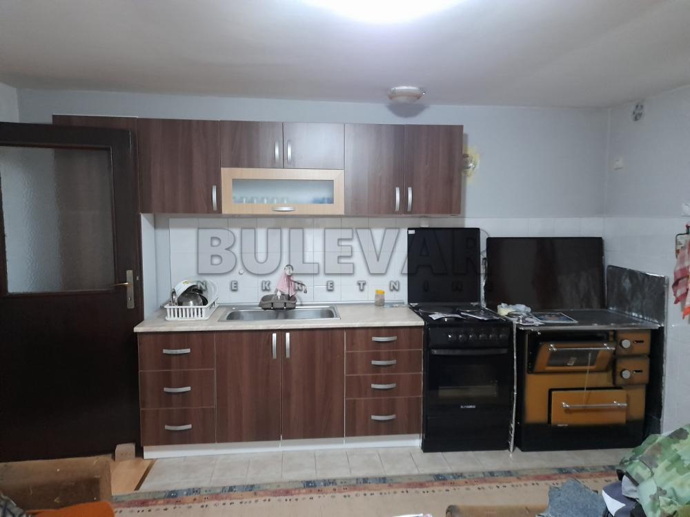 Slika 2 - Gabrovac,  Kuća na prodaju, 420m2, 230.000€