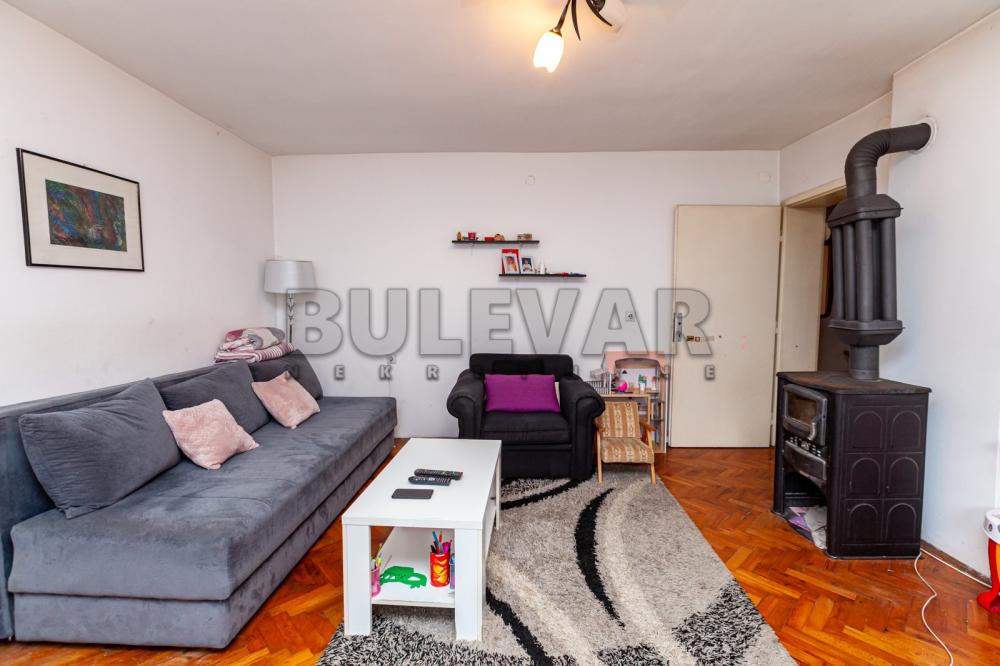 Slika 2 - Igmanska, Dvoiposoban stan na prodaju, 88m2, 77.350€