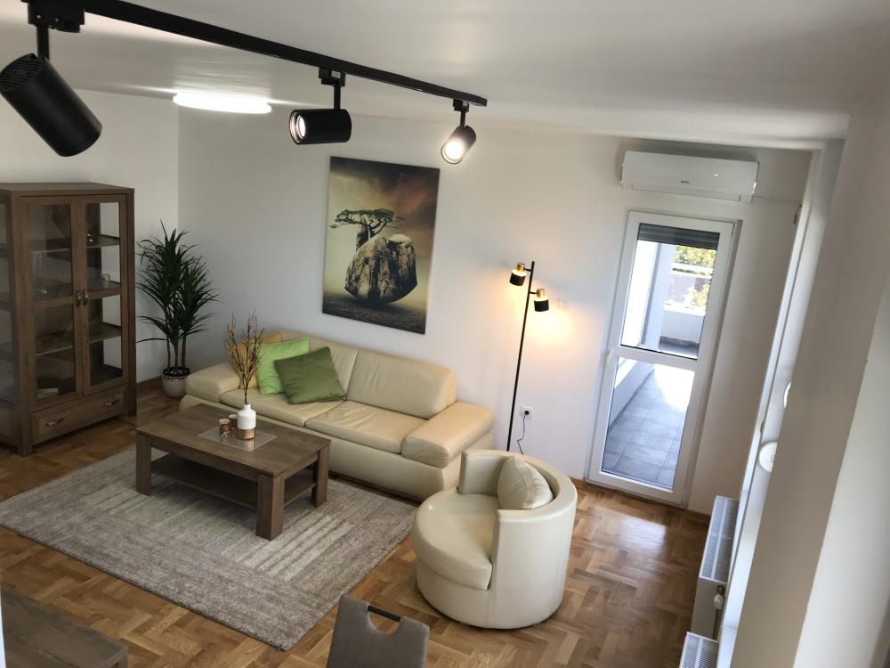 Slika 10 - Maksima Gorkog, Trosoban stan za izdavanje, 80m2, 700€