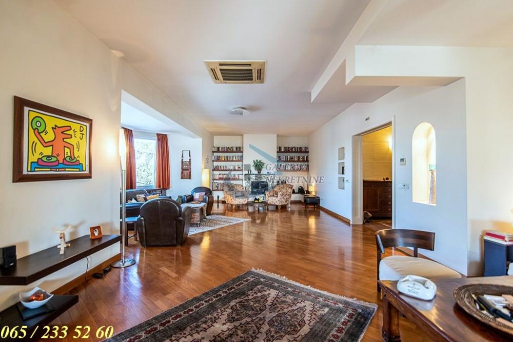 Slika 4 - Mite Cenića , Petosoban stan na prodaju, 375m2, 980.000€