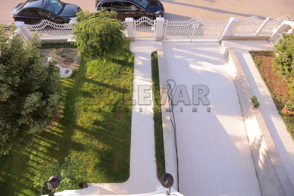 Slika 1 - Despota Djurdja,  Kuća na prodaju, 332m2, 412.400€