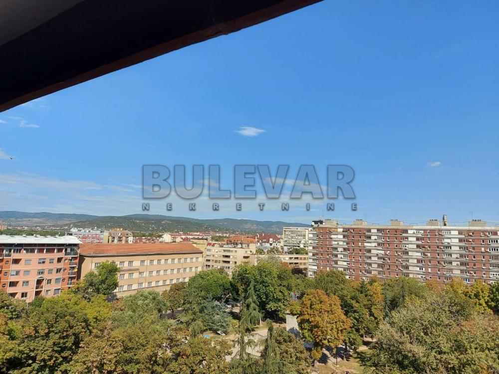 Slika 10 - Trg kralja Aleksandra Ujedinitelja, Trosoban stan na prodaju, 98m2, 190.000€