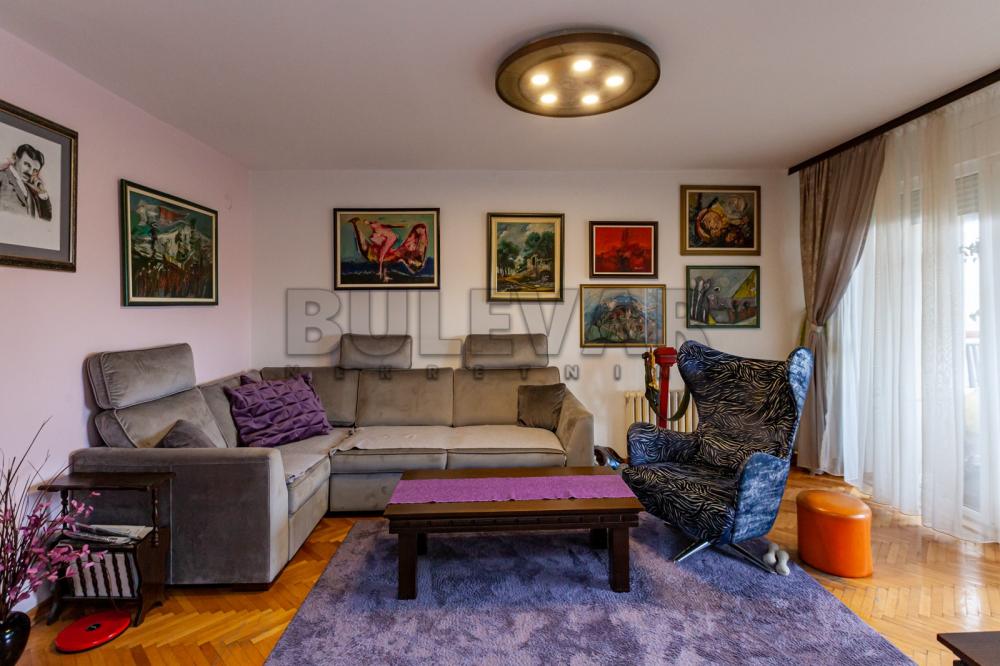 Slika 1 - Trg kralja Aleksandra Ujedinitelja, Trosoban stan na prodaju, 98m2, 190.000€