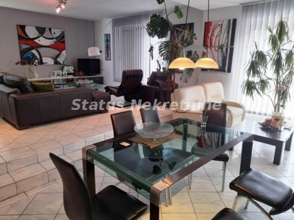 Glavna slika - Kuća na prodaju, 300m2, 470.710€