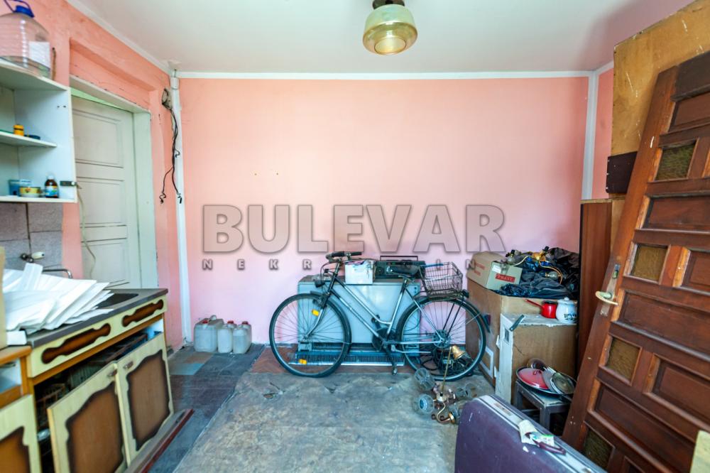 Slika 10 - Ivana Milutinovića, Kuća na prodaju, 85m2, 80.000€