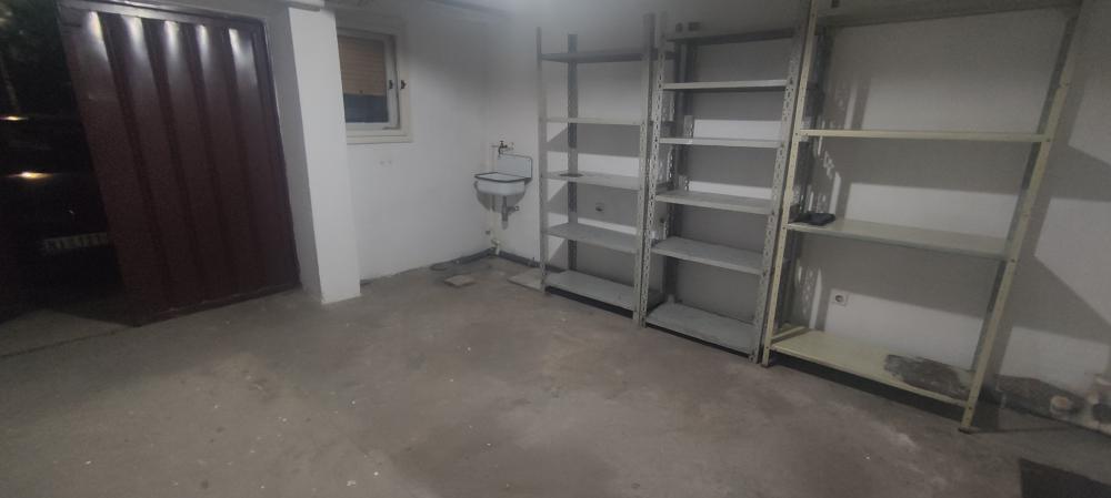 Slika 1 - Branka Miljkovića 108,  Lokal za izdavanje, 18m2, 150€