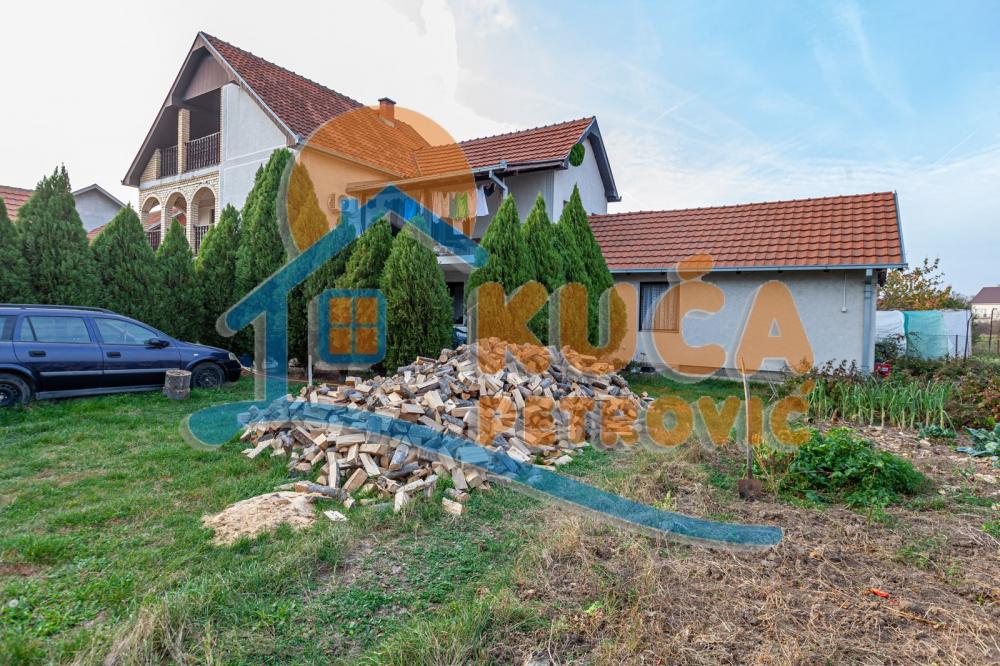 Slika 2 - Novo selo,  Kuća na prodaju, 300m2, 217.000€