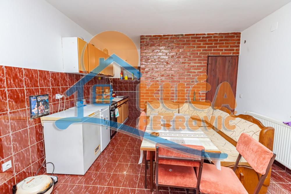 Slika 4 - Novo selo,  Kuća na prodaju, 300m2, 217.000€