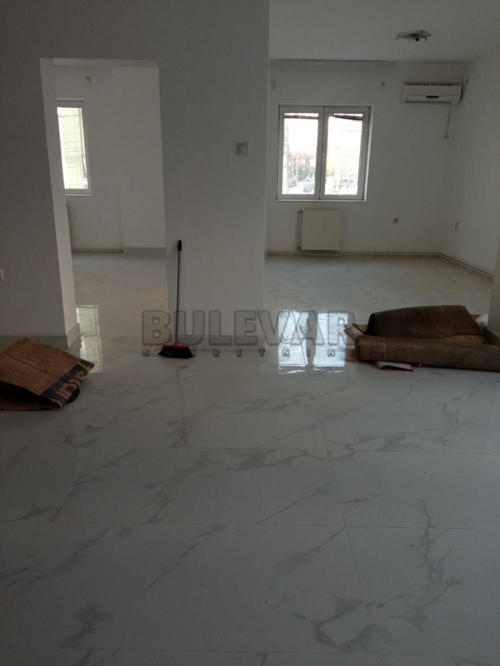 Slika 10 - Vojvode Tankosića,  Lokal za izdavanje, 380m2, 2.500€