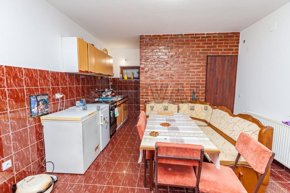 Slika 4 - Novo selo,  Kuća na prodaju, 300m2, 217.000€