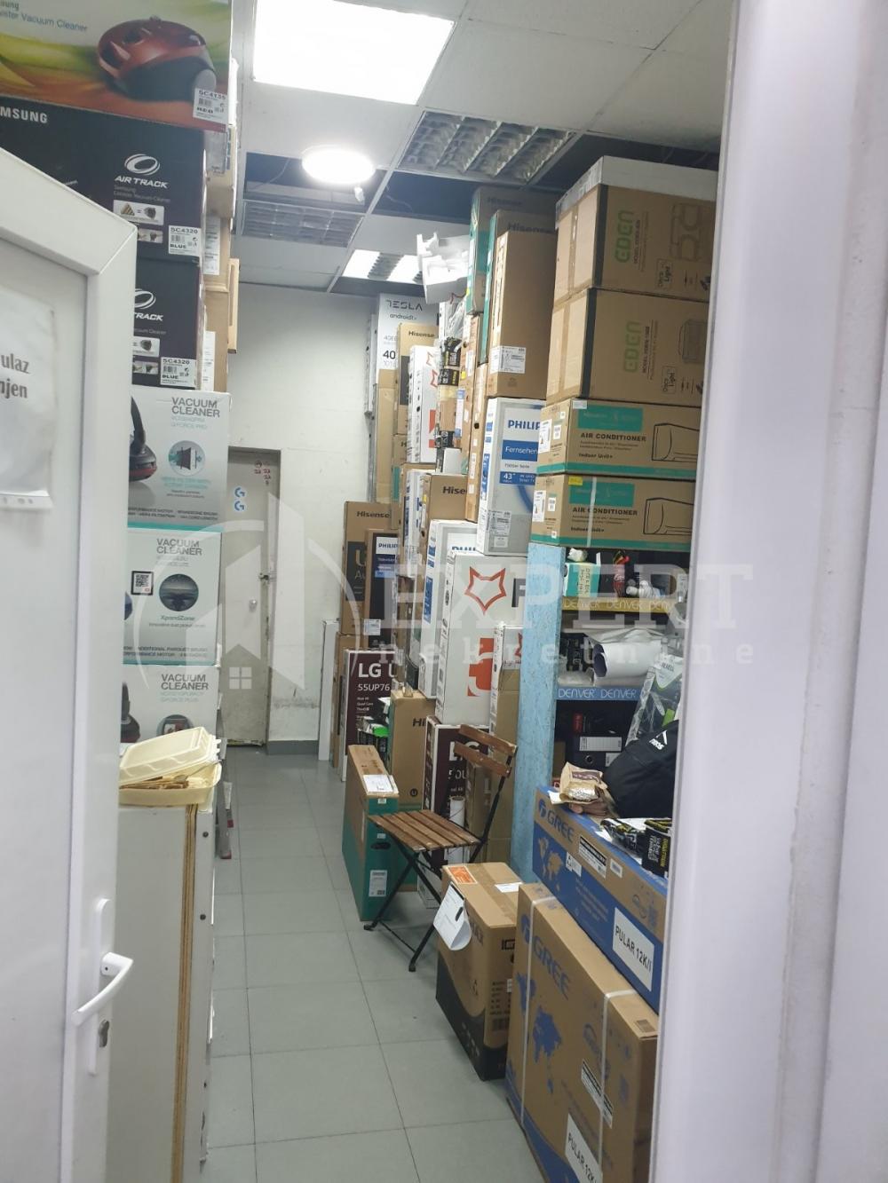 Slika 3 - Vožda Karađorđa,  Lokal za izdavanje, 114m2, 1.950€