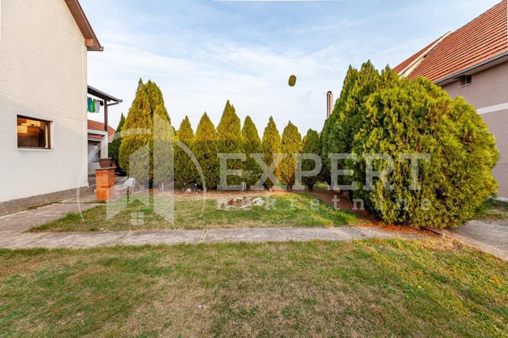 Glavna slika -Novo selo,  Kuća na prodaju, 300m2, 217.000€