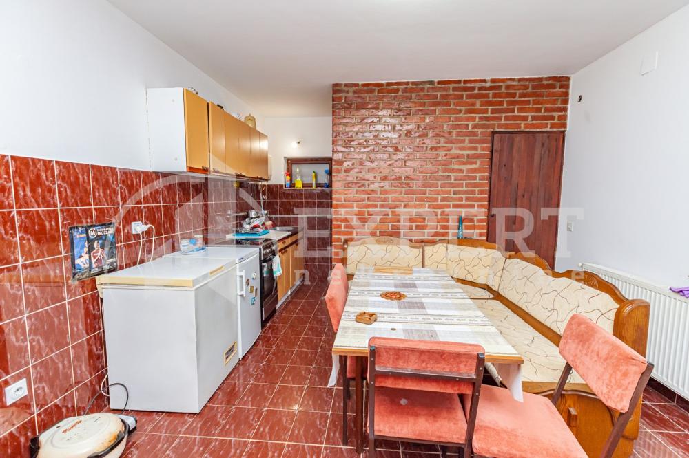 Slika 4 - Novo selo,  Kuća na prodaju, 300m2, 217.000€