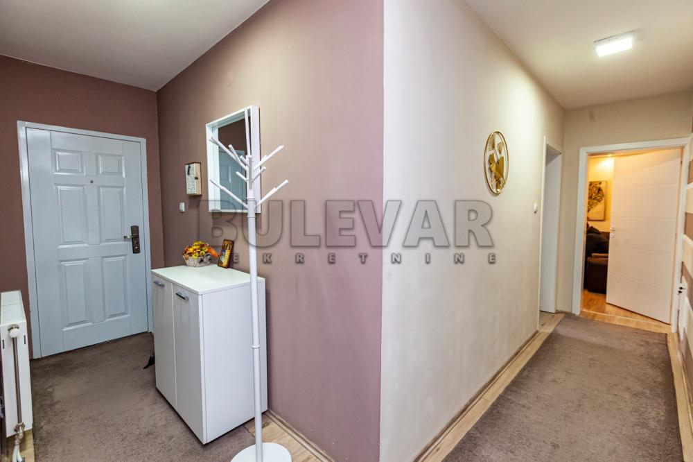 Slika 6 - Vase Smajevića,  Kuća na prodaju, 290m2, 310.000€