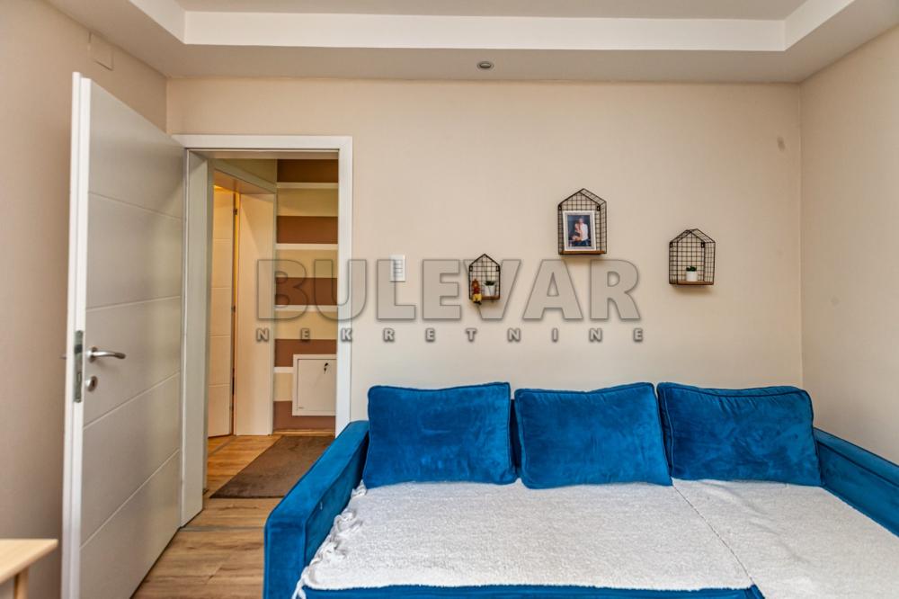 Slika 4 - Vase Smajevića,  Kuća na prodaju, 290m2, 310.000€