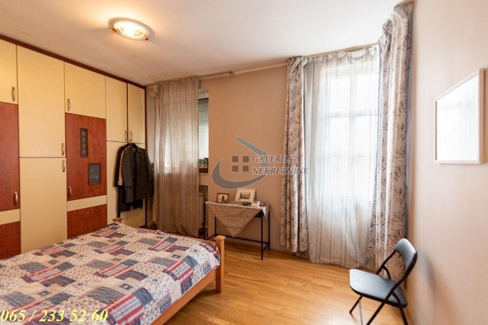 Slika 0 - Nerodimska,  Kuća na prodaju, 491m2, 699.000€