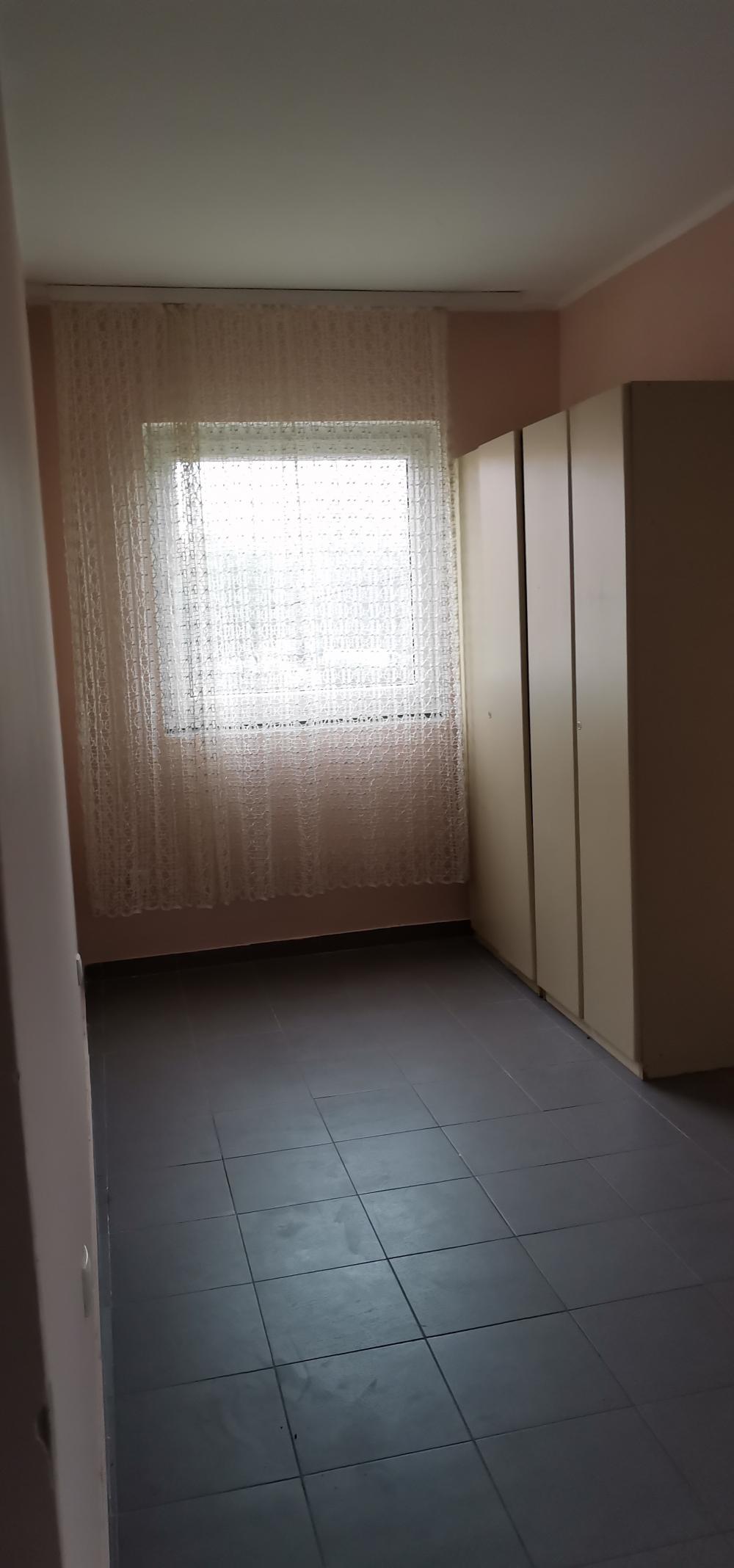 Slika 3 - Četvoroiposoban stan za izdavanje, 120m2, 800€
