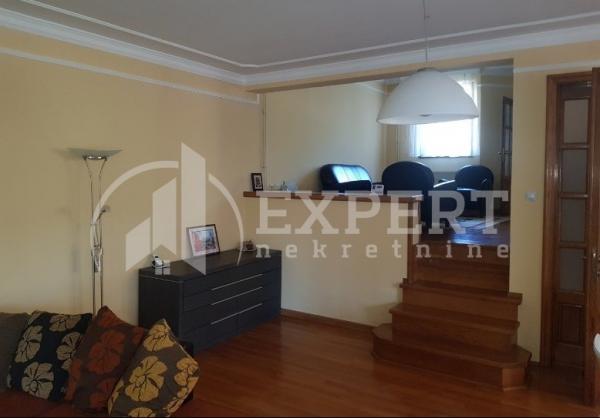 Slika 10 - Jesenjinova,  Kuća za izdavanje, 280m2, 1.150€