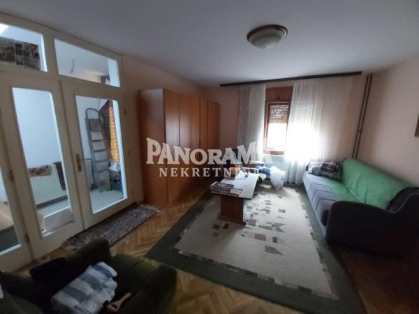 Slika 9 - Lipovički put,  Kuća na prodaju, 223m2, 255.000€