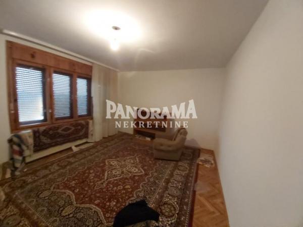 Slika 4 - Lipovički put,  Kuća na prodaju, 223m2, 255.000€