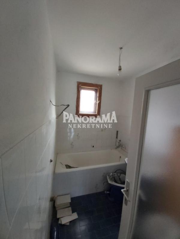 Slika 5 - Lipovički put,  Kuća na prodaju, 223m2, 255.000€