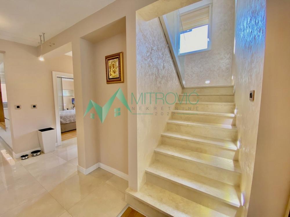 Slika 8 -  Kuća na prodaju, 270m2, 530.000€