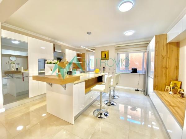 Slika 3 -  Kuća na prodaju, 270m2, 530.000€