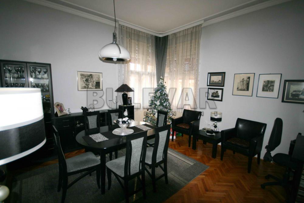 Slika 3 - Jeronimova,  Kuća na prodaju, 275m2, 330.000€