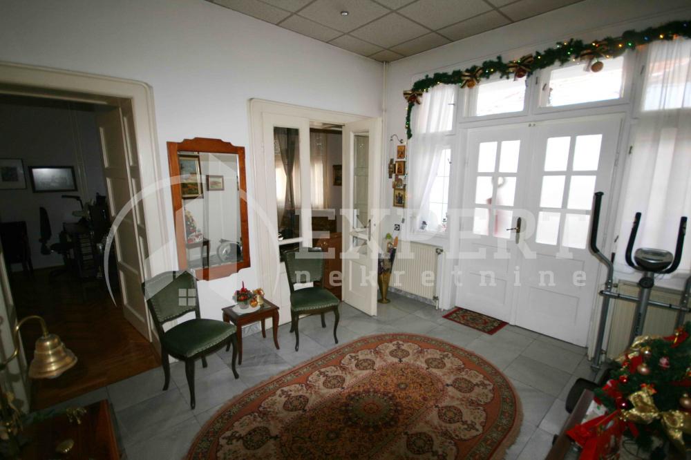 Slika 5 - Jeronimova,  Kuća na prodaju, 275m2, 330.000€