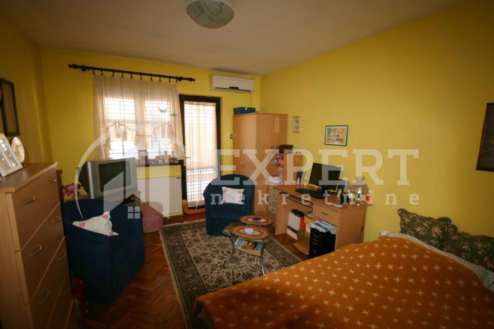 Slika 6 - Jeronimova,  Kuća na prodaju, 275m2, 330.000€