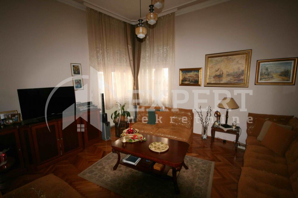 Slika 1 - Jeronimova,  Kuća na prodaju, 275m2, 330.000€