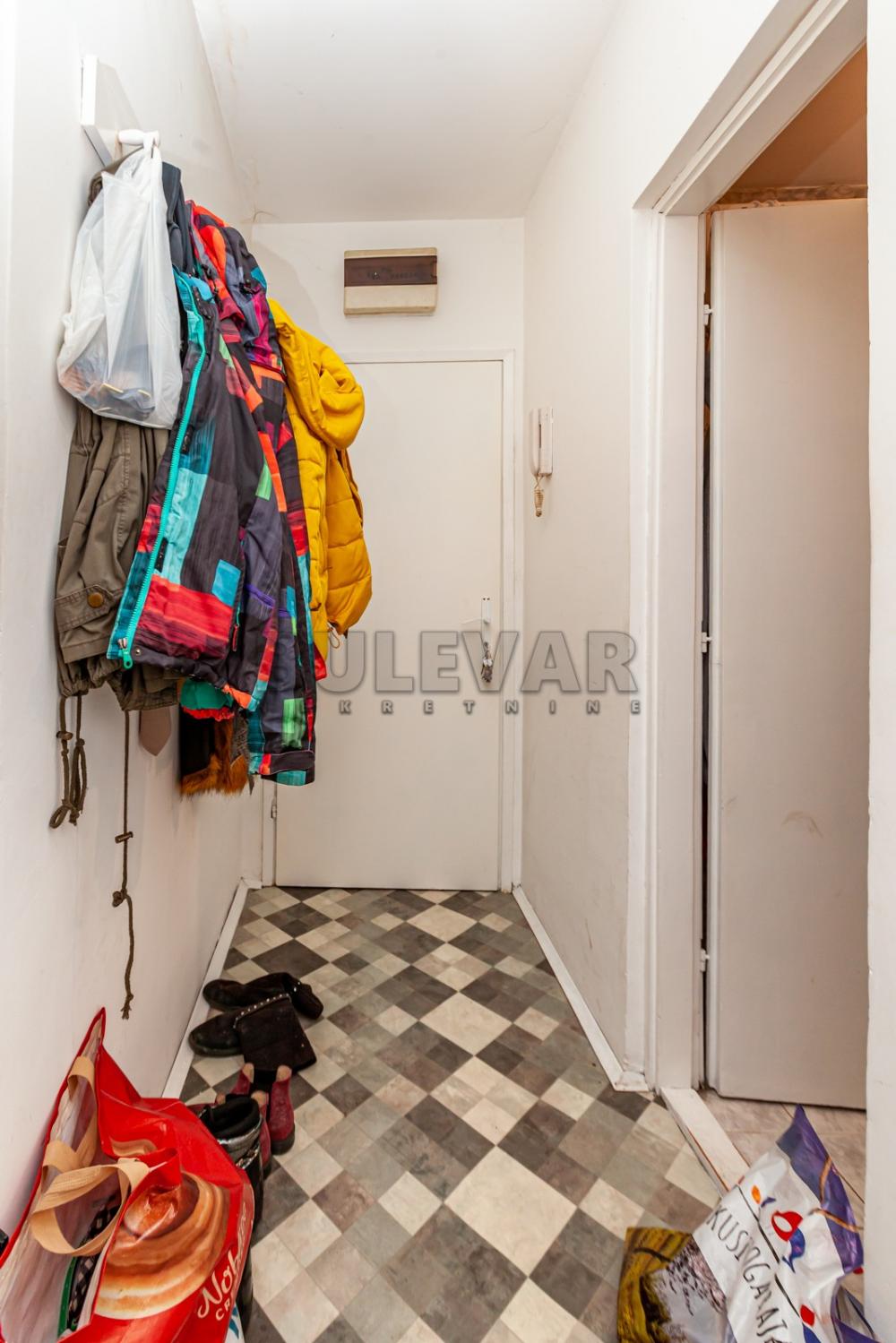 Slika 7 - Nikole Kopernika, Dvoiposoban stan na prodaju, 42m2, 55.000€