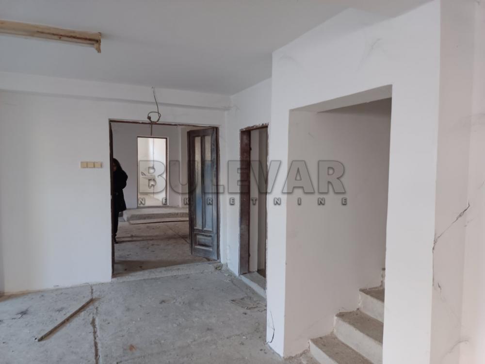 Slika 1 - Novo selo,  Lokal za izdavanje, 312m2, 1.000€