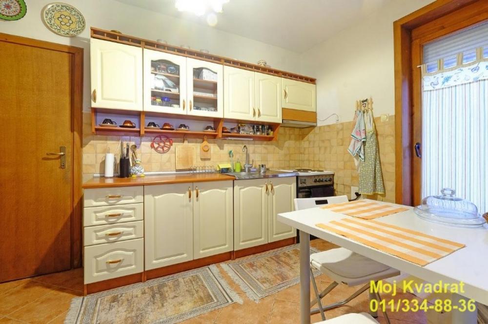 Slika 5 -  Kuća na prodaju, 265m2, 350.000€