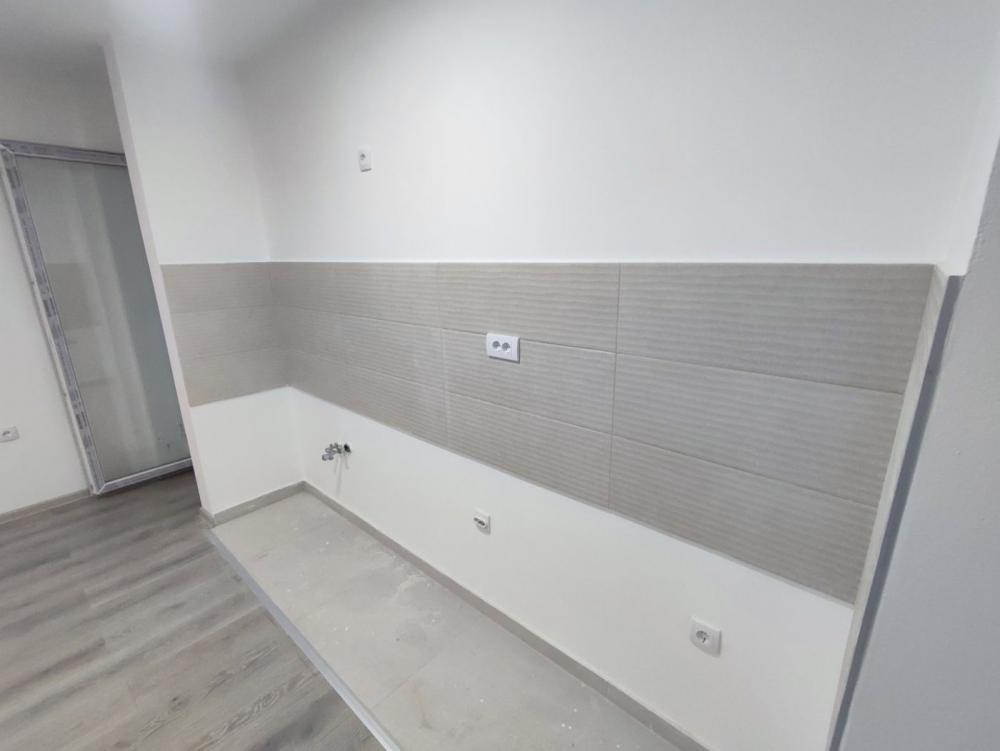 Slika 3 - Bulevar Cara Lazara, Trosoban stan na prodaju, 66m2, 145.000€