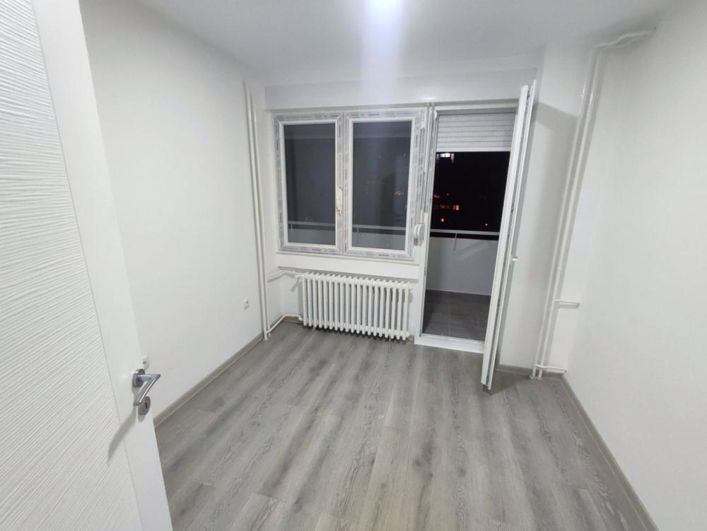 Slika 1 - Bulevar Cara Lazara, Trosoban stan na prodaju, 66m2, 145.000€