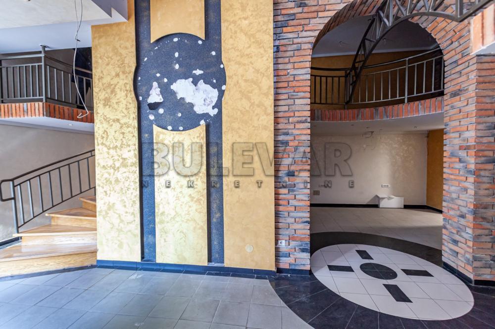 Slika 7 - Bulevar dr Zorana,  Lokal na prodaju, 100m2, 150.000€