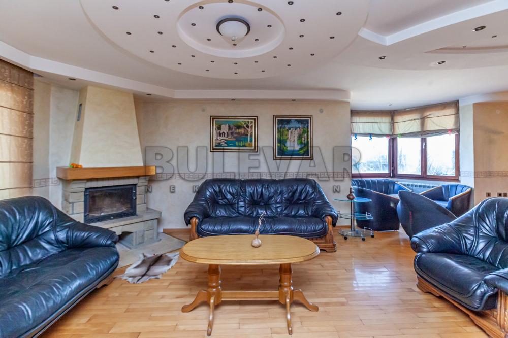 Slika 2 - Pribojska,  Kuća na prodaju, 600m2, 360.000€