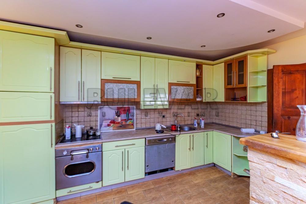 Slika 5 - Pribojska,  Kuća na prodaju, 600m2, 360.000€