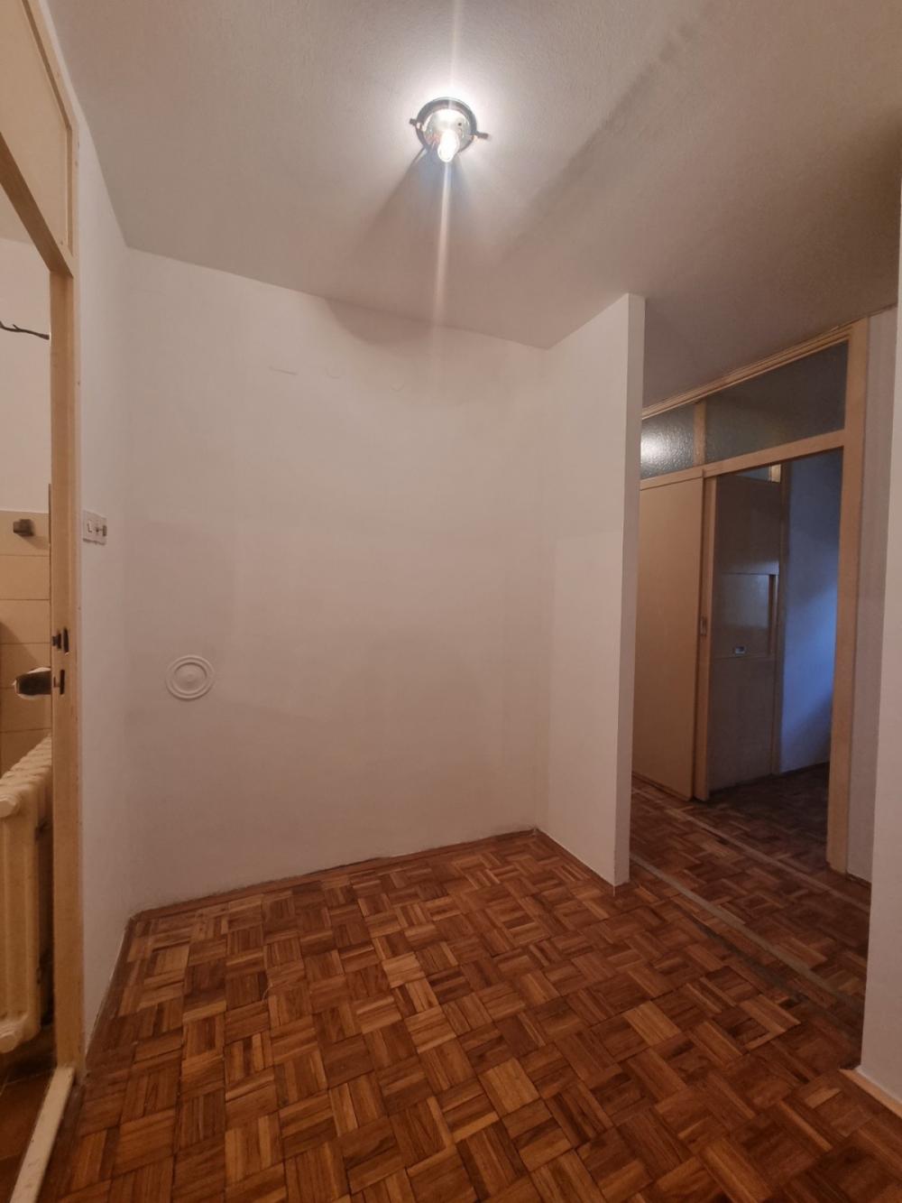 Slika 5 - Bulevar Cara Lazara 83, Dvoiposoban stan na prodaju, 57m2, 112.000€