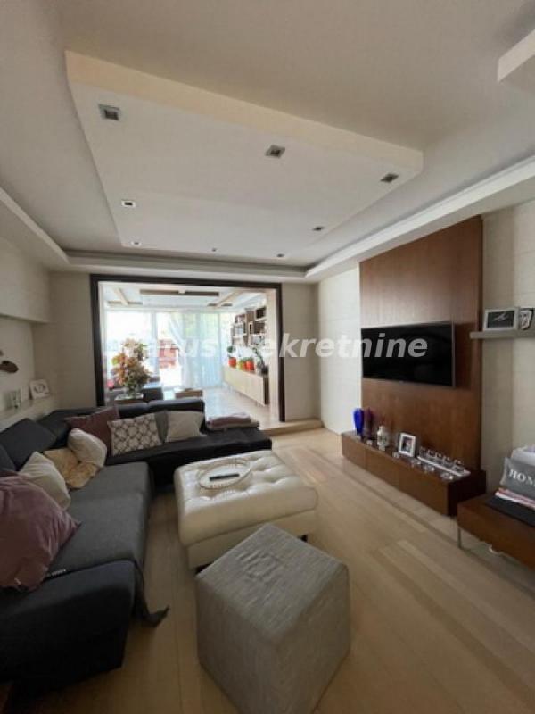 Slika 2 -  Kuća na prodaju, 250m2, 420.000€