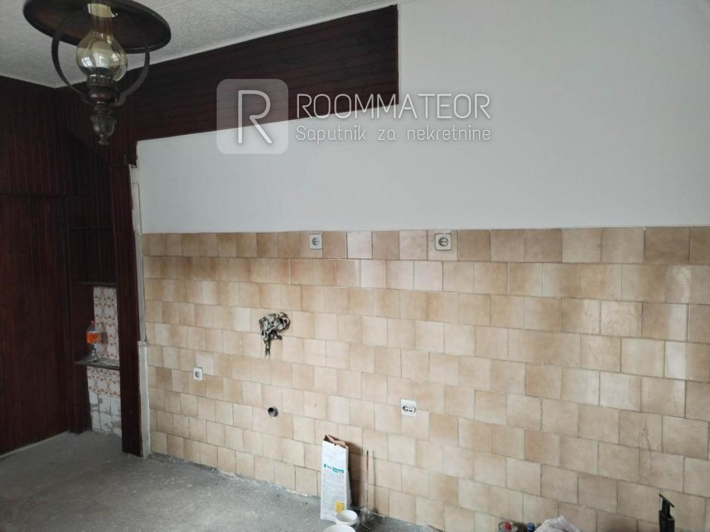 Slika 1 -  Kuća na prodaju, 168m2, 123.600€