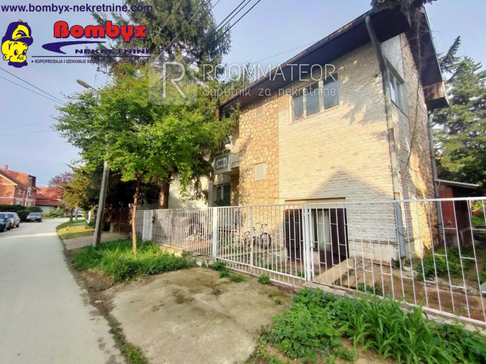 Glavna slika - Kuća na prodaju, 241m2, 259.000€