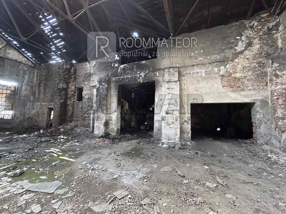 Slika 3 - Bulevar 12. februar,  Lokal za izdavanje, 1250m2, 1.000€