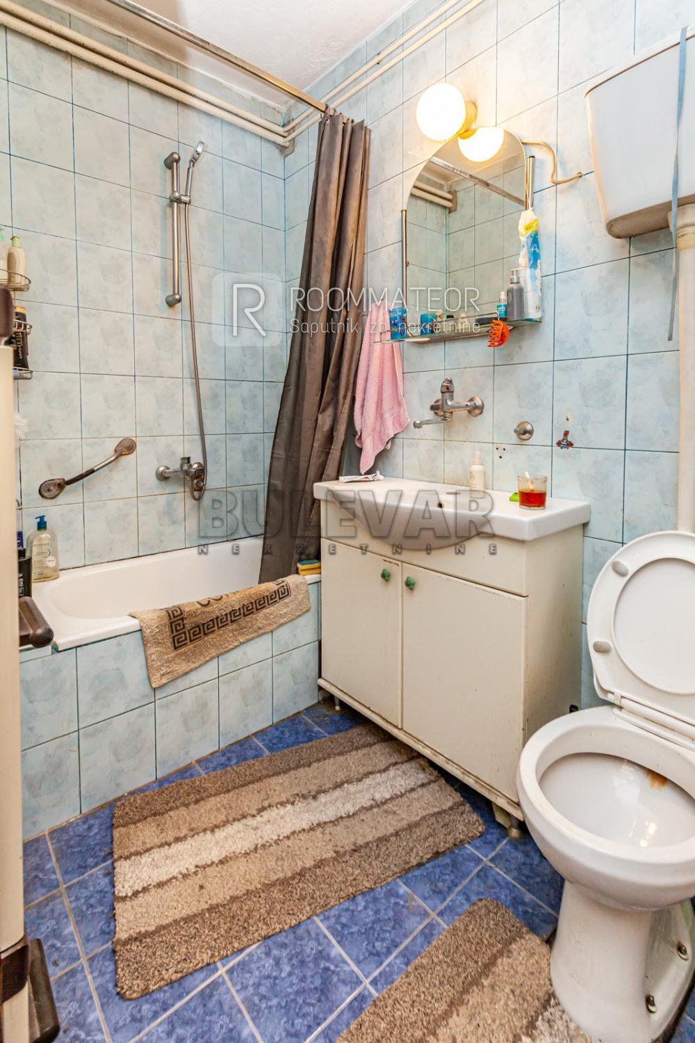 Slika 10 - Patrisa Lumumbe, Jednoiposoban stan na prodaju, 64m2, 90.000€