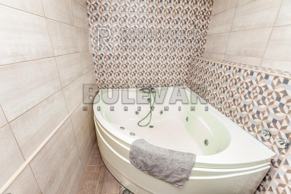 Slika 6 - Stevana Nemanje,  Kuća na prodaju, 250m2, 260.000€