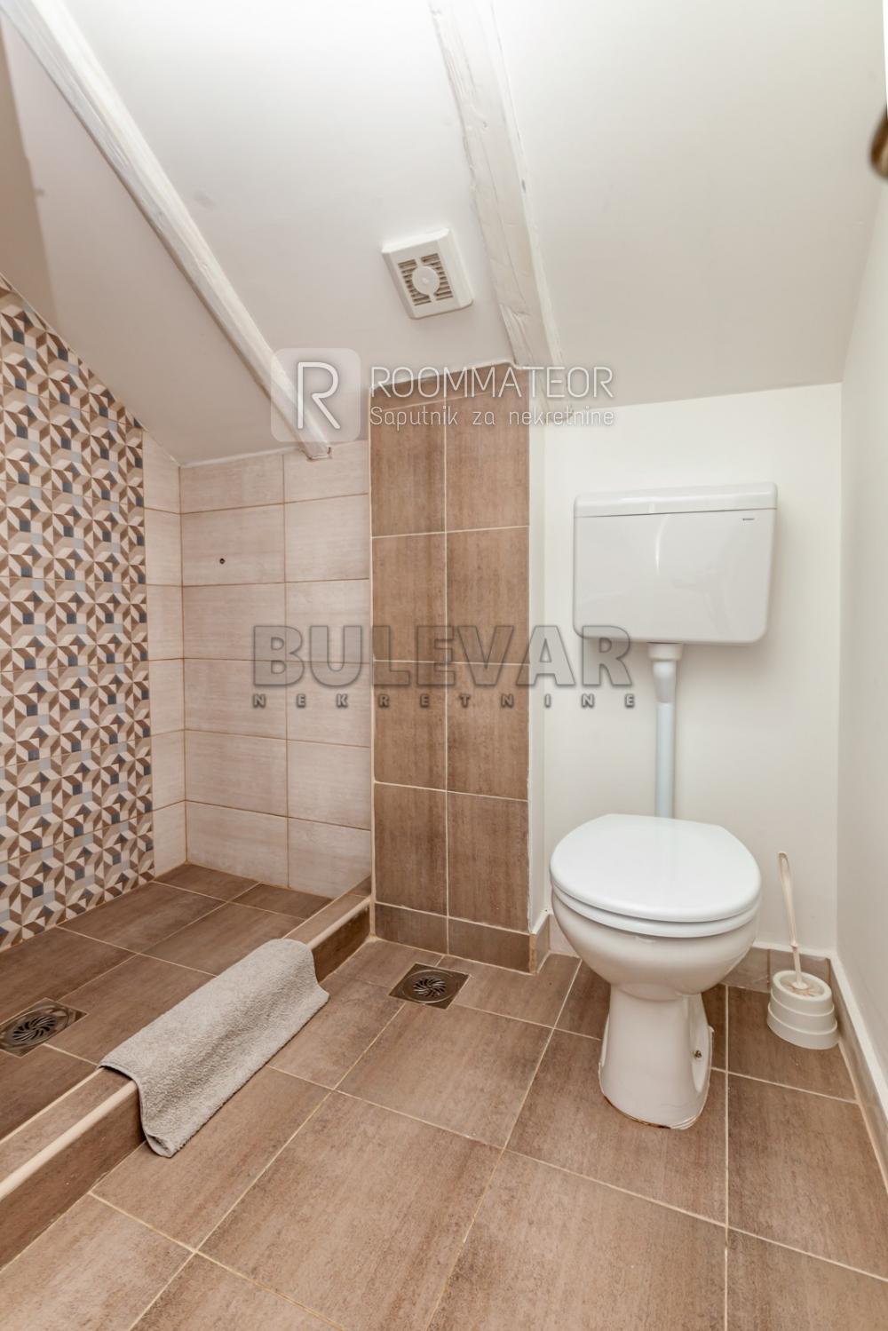 Slika 11 - Stevana Nemanje,  Kuća na prodaju, 250m2, 260.000€